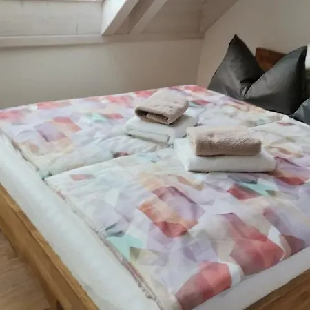 Moderne Und Ruhige Apartment