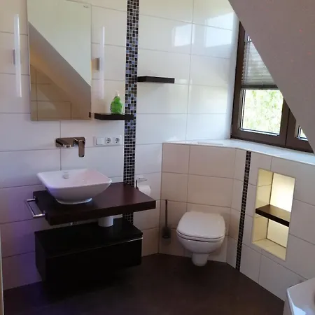 Moderne Und Ruhige Apartment