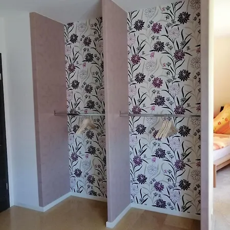 Apartment Moderne Und Ruhige