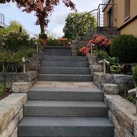 Moderne Und Ruhige Feuchtwangen